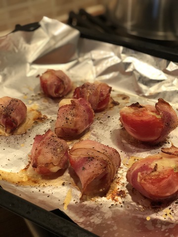 Mozarella Bacon and Tomato Baked Wraps
