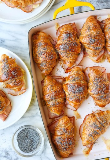 Baked Croissants with Ham & Cheese 