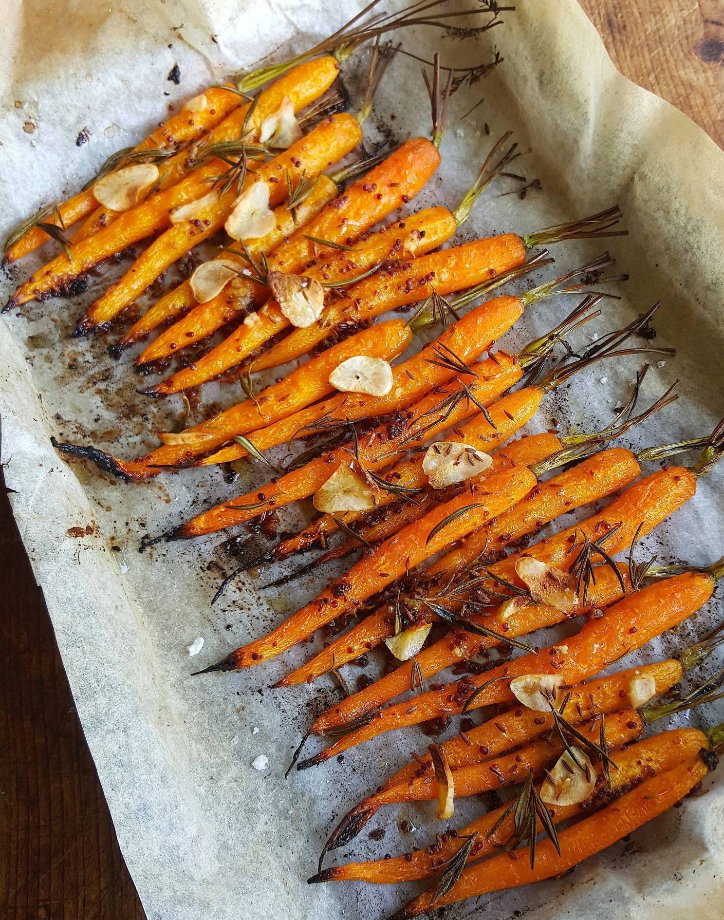 Oven Baked Baby Carrots | Recipes Friend